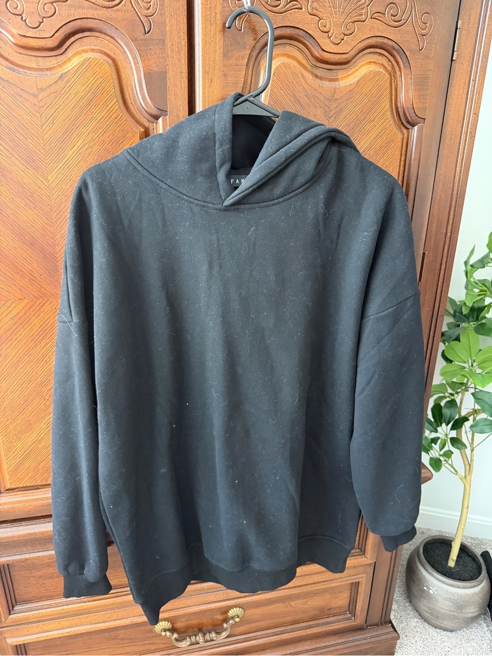 Black Women's Pullover Hoodie - Classic Cozy Layer
